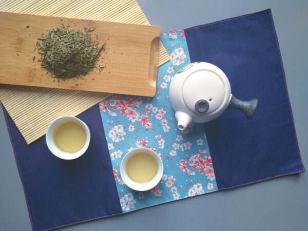 tapis de thé de la marque burstea